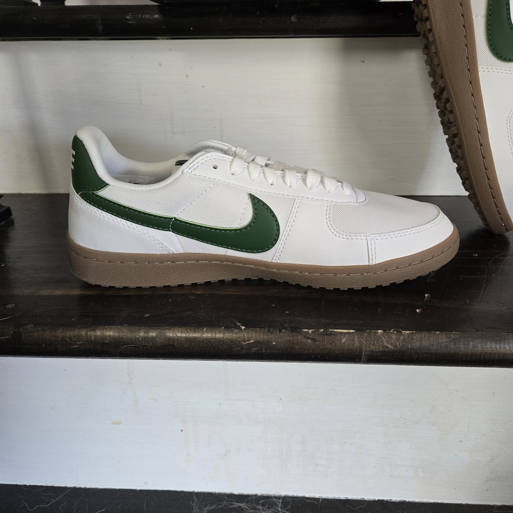 Nike--Field General--White and Green Sneakers with Brown Sole Size 10.5